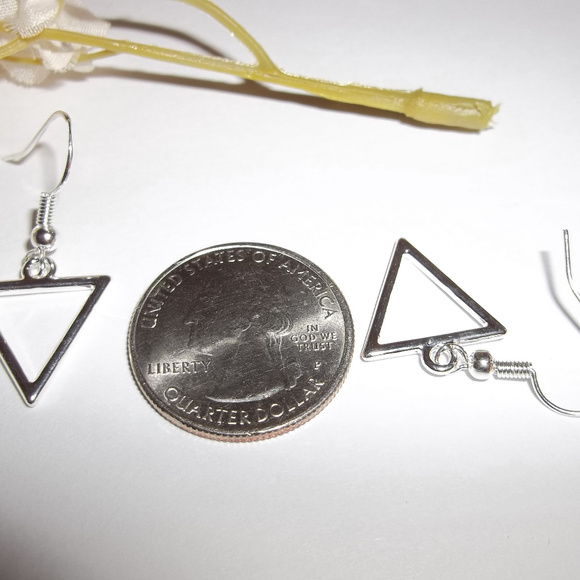 Earrings Silver Minimalist Geometrical Hoop Triangle Triangular Simple Set 3639 - Picture 3 of 7